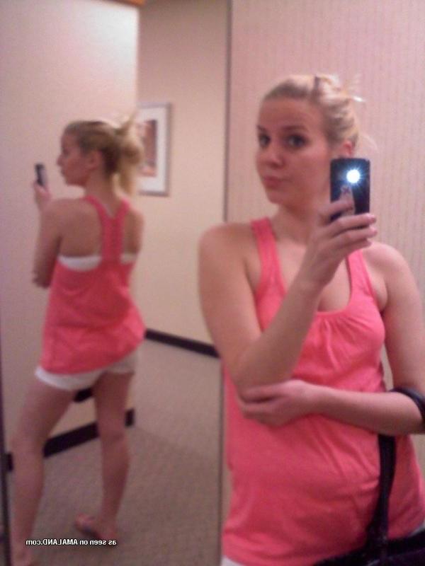 10P Collection of a naughty non-nude babe selfshooting