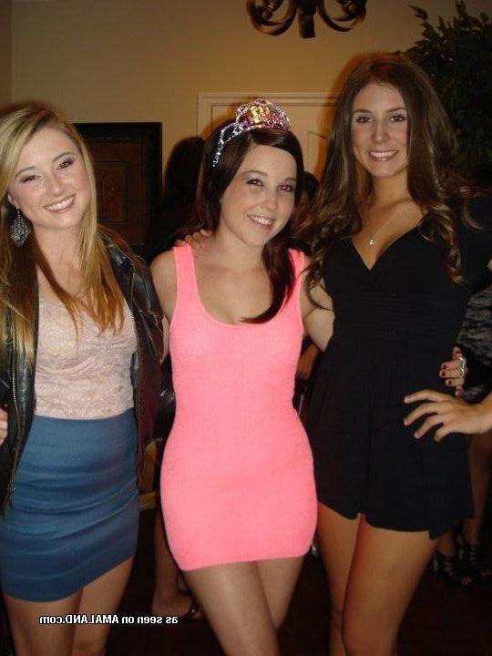 14P Collection of sexy amateur non-nude girlfriends