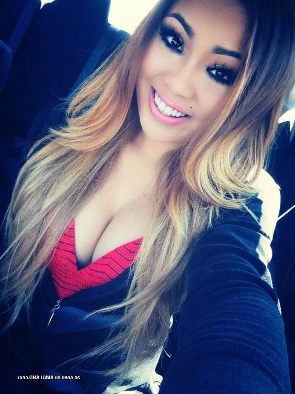 10P Big-tittied Asian babe showing off her sexy body