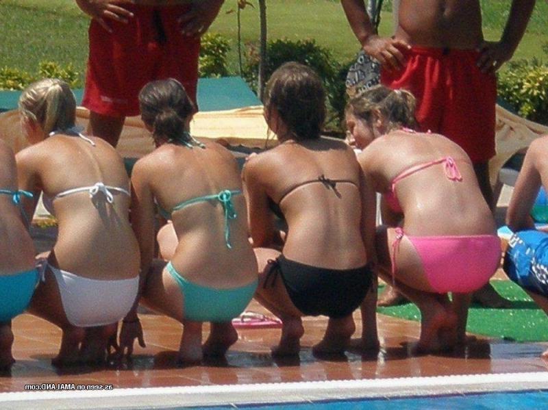 16P Sizzling hot sexy amateur non-nude babes