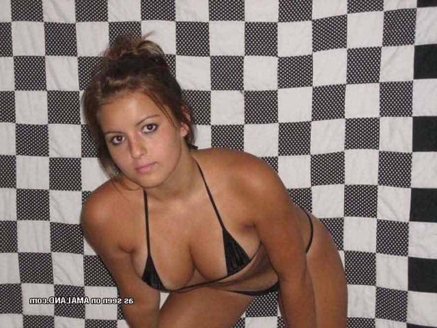 16P Nice gallery of steamy hot amateur kinky chicks