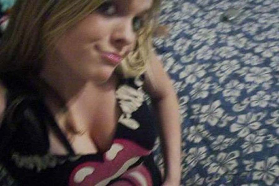 16P Nice gallery of steamy hot amateur kinky chicks