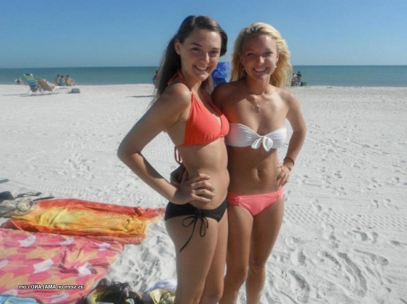 14P Selection of non-nude girlfriends posing in their bikinis