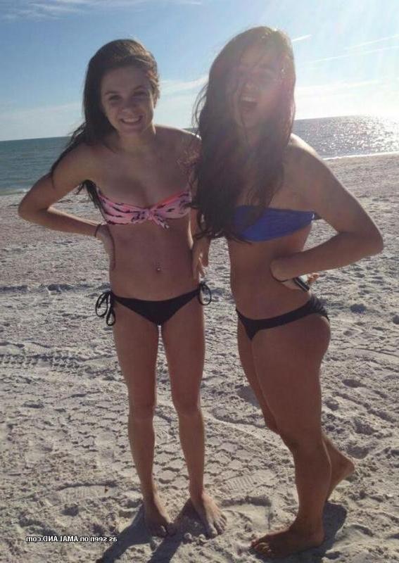 14P Selection of non-nude girlfriends posing in their bikinis