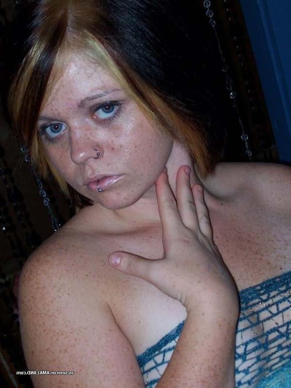 15P Nice selection of two naughty sexy amateur hotties