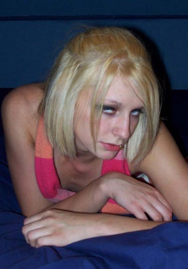 15P Nice selection of two naughty sexy amateur hotties