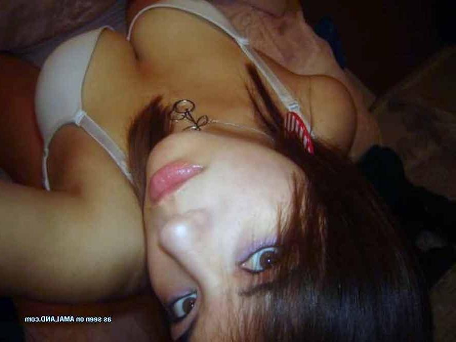 16P Amateur sexy kinky non-nude hottie camwhoring