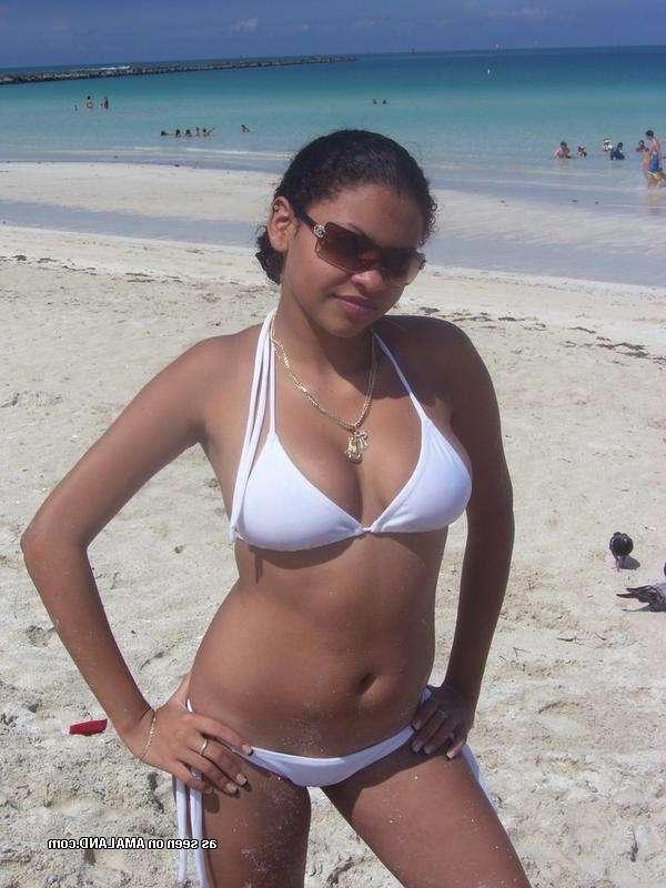 10P Curvy amateur babe shows off tight body in a white bikini