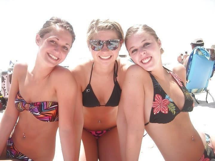 10P Hot and sexy bikini babes flaunt their curves