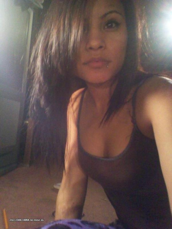 10P Latina honey self-shooting in sexy clothes and lingerie