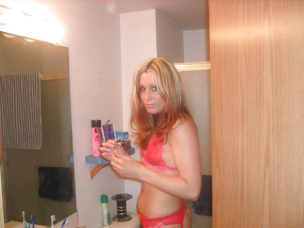 25P Real College Lesbian Couple Playing