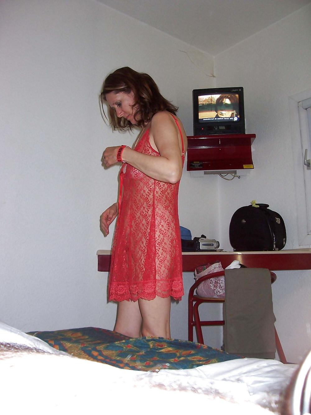 25P HOUSEWIFE SYLVIE - RANDOM PICS