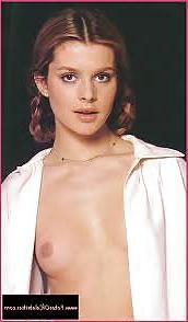 16P Celebs to wank over