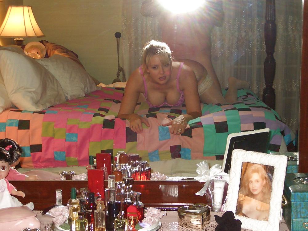 25P Hot blonde housewife