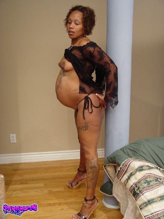 16P Pregnant chick with perky tits and nice belly takes off clothes