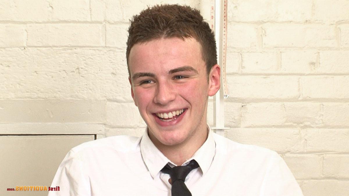 12P 19 years old uk boy Lewis at his first gay audition
