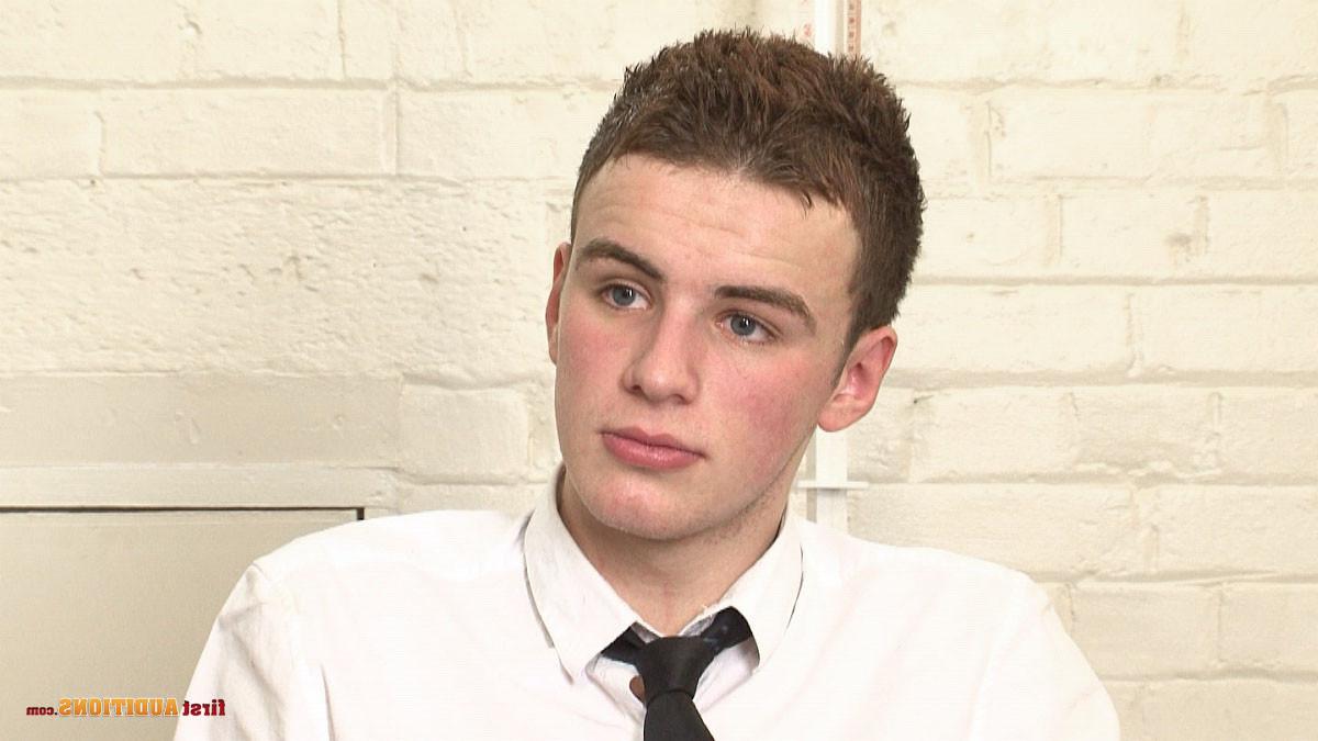 12P 19 years old uk boy Lewis at his first gay audition