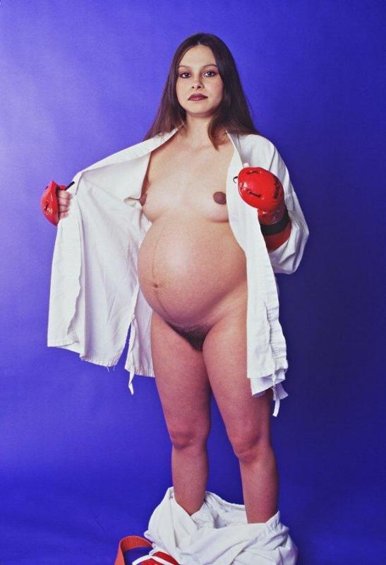 15P Hockey player with pregnant belly