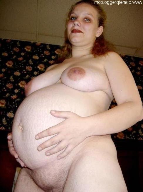 16P Pregnant lady showing her big belly and milky tits