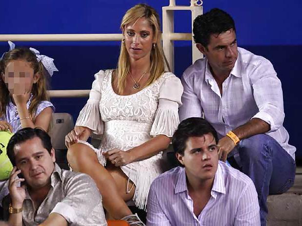 21P Ines Sainz Hot TV Presenter