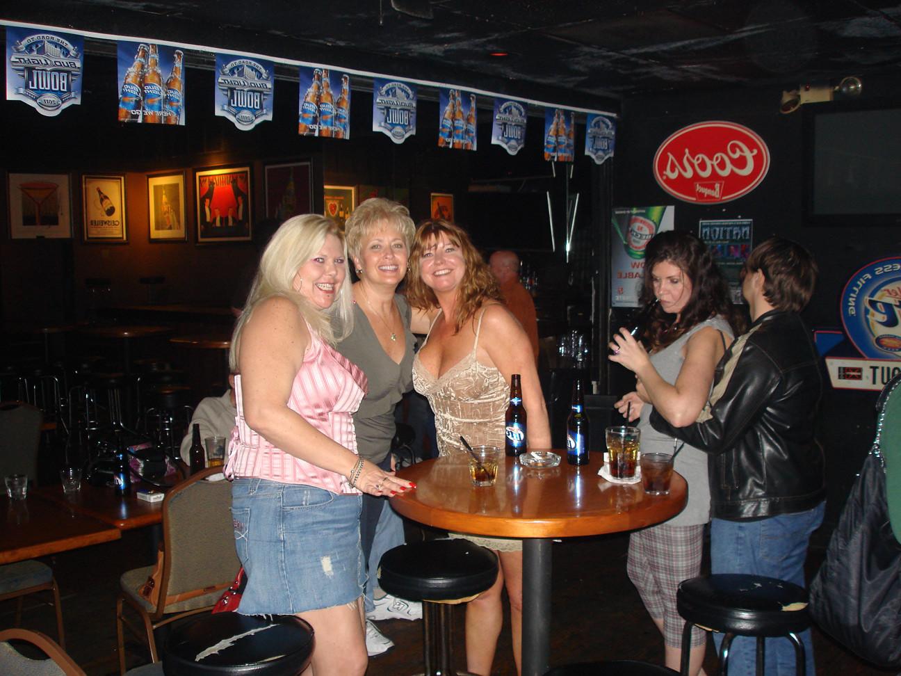 16P REAL TAMPA SWINGERS - AMAZING SWINGER ORGIES