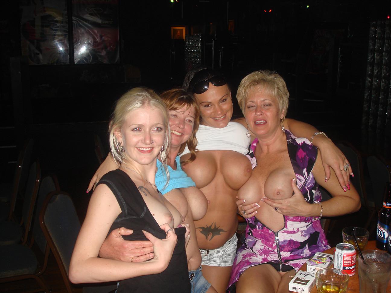 16P REAL TAMPA SWINGERS - AMAZING SWINGER ORGIES