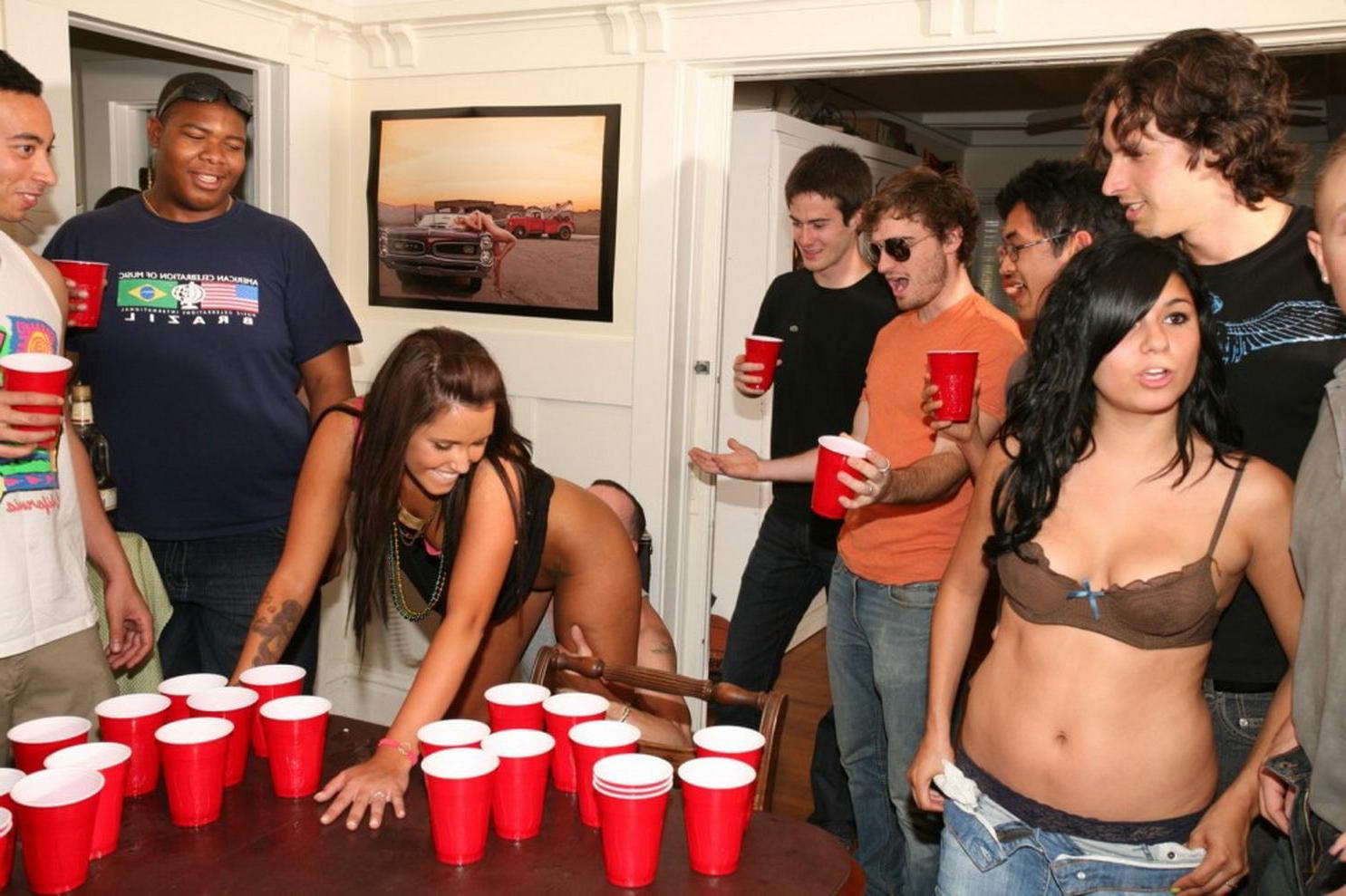 16P Beers got pounded and then the babes did too at a college dorm