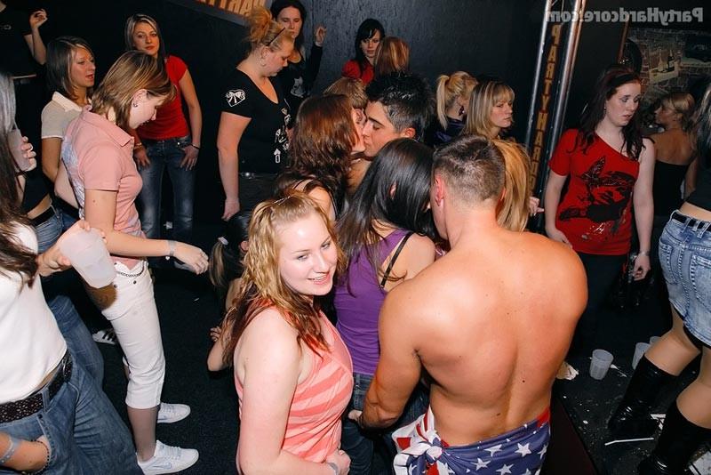 15P Horny amateur sluts sucking and fucking at hardcore party