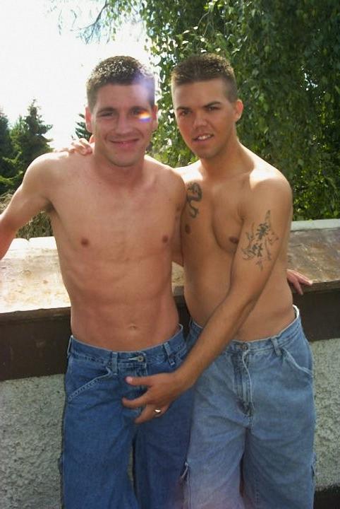 20P Twinks blowing up and thrusting in a country house