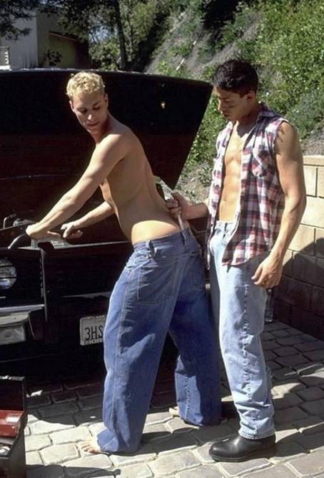 20P Huge cock studs enjoy sucking, rimming and screwing near a car