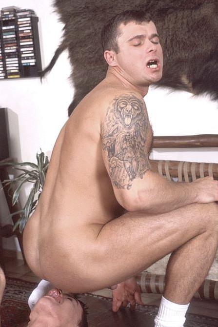 20P Muscles rimming job n fucking in the country house