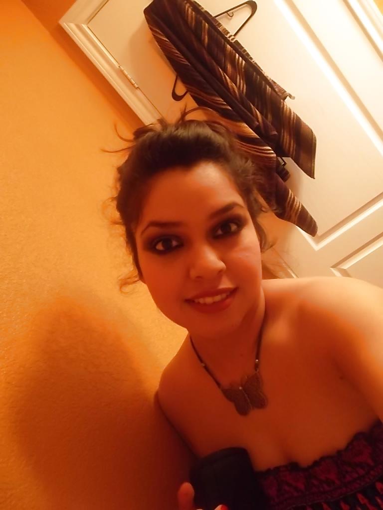 7P Hot mom #2 enjoy