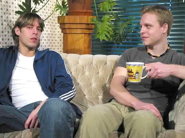 13P Kissing and fucking on a couch