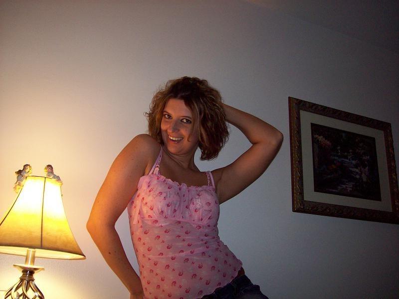 15P Real amateur milfs being naughty on cam