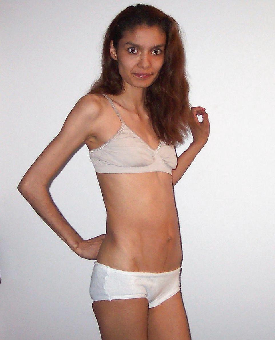 25P REAL HOOKER CARLA 