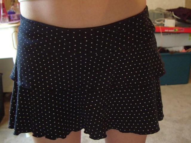 16P Sexy chick likes to show you her masterbating in these pics