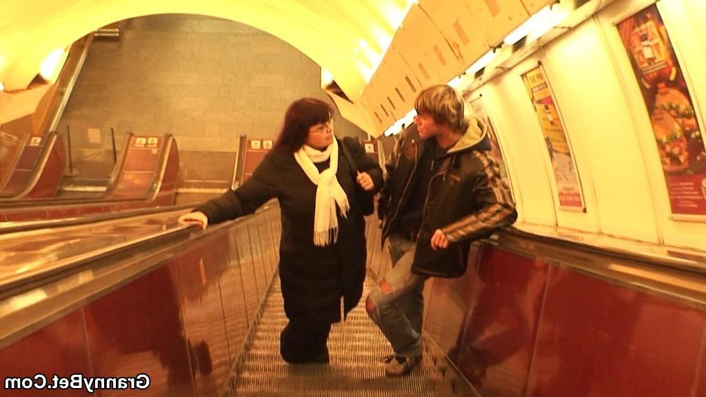 16P The older chick is picked up in the metro station and goes home to give head and