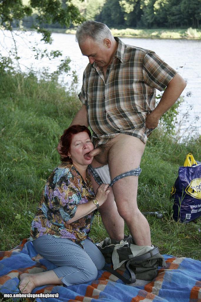 15P Busty granny couple fucked outdoor