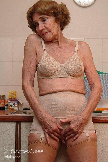 16P granny over 90yo