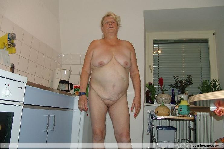 10P Hot old grannies