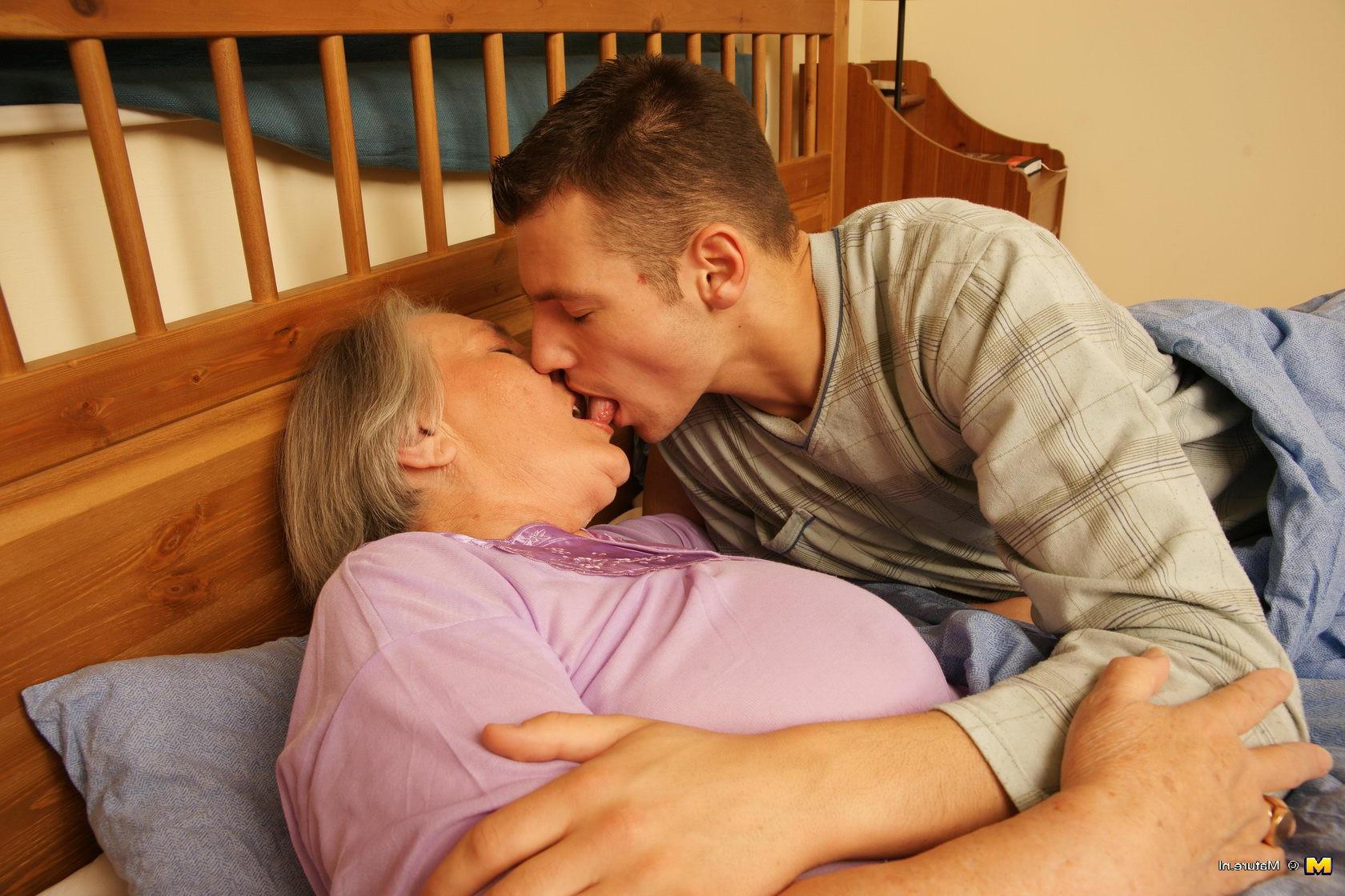 16P This granny gets nasty with the boy next door
