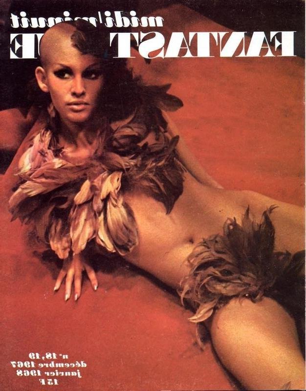16P Classic color tints chicks enjoy posing in the seventies