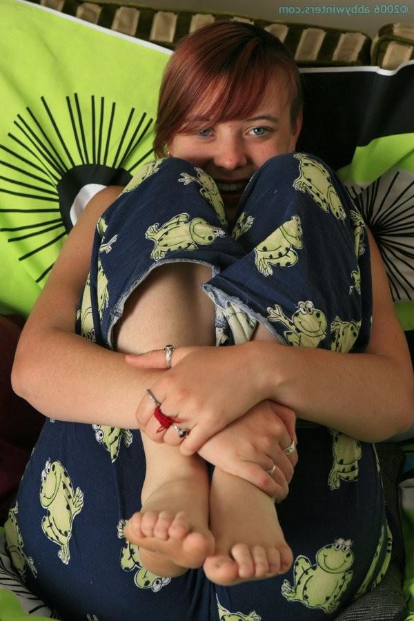 15P Shy Redheaded Amateur Girl Finally Shows Her Hot Body