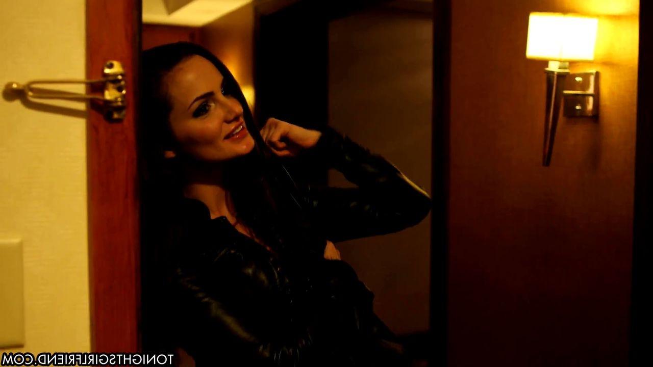 16P Escort Lily Carter fucks her client in his hotel