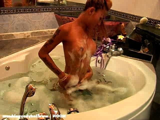16P Horny Thai Shemale Strokes Her Hard Rock Cock
