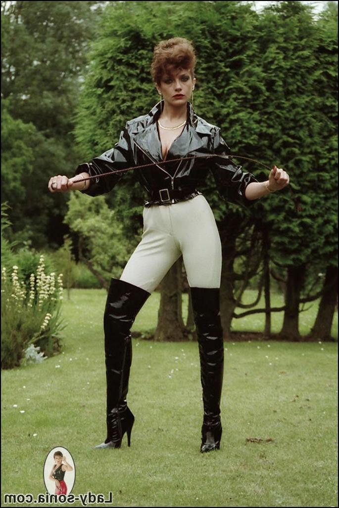 15P Jodhpurs dominatrix Lady Sonia