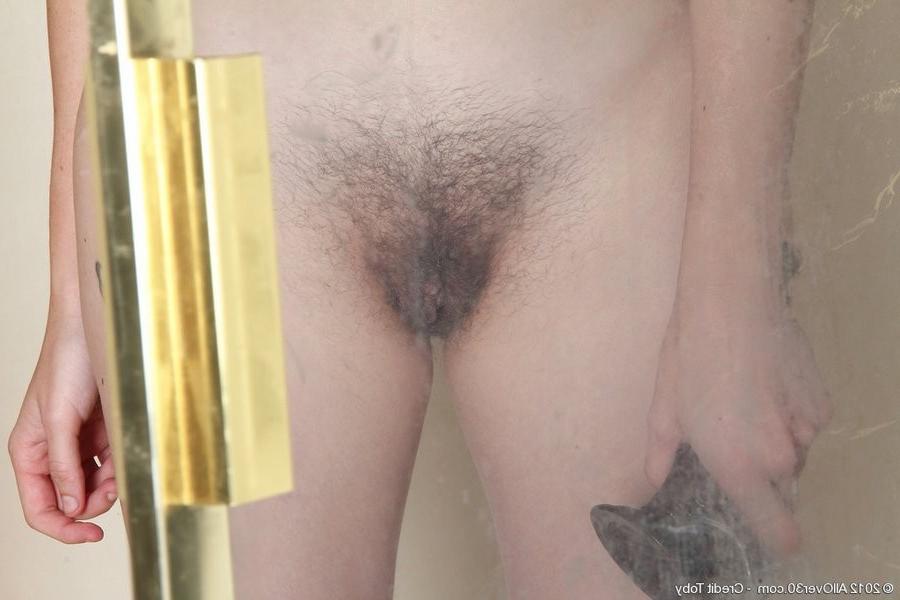 15P Hairy Blond Milf Plays With Her Toy While In The Shower