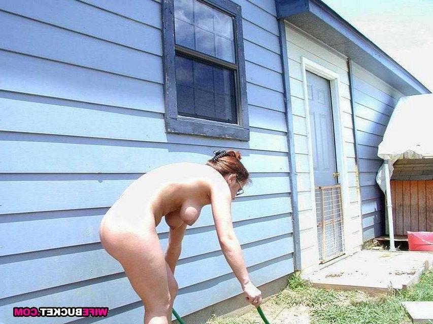 12P Horny Housewives Get Freaky For The camera