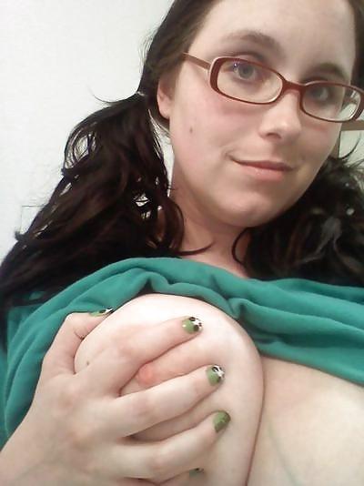 25P Bit Titty Plump Teen Corie