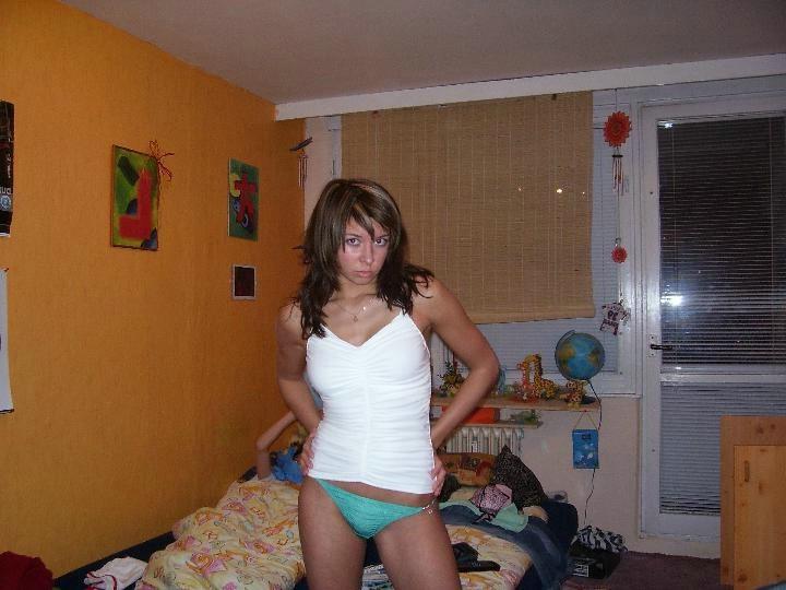 15P Amateur housewife shows tits and cunt